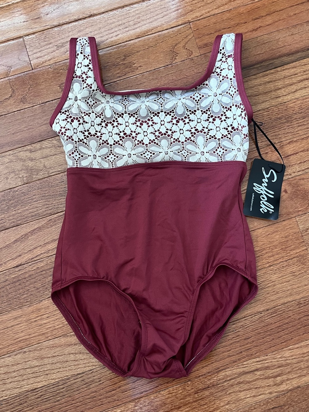 Women’s size Petite maroon and cream lace leotard, NWT
